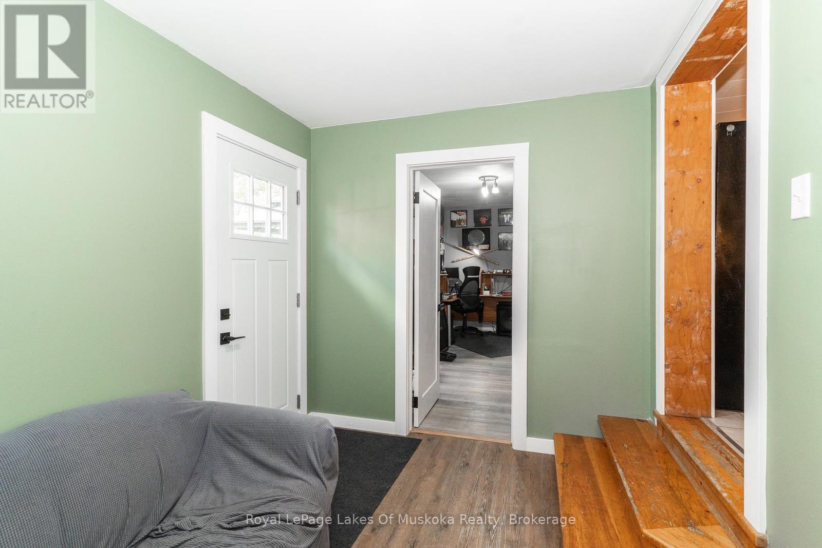 570 Pinedale Road, Gravenhurst (Muskoka (S)), Ontario  P1P 1M1 - Photo 14 - X12456032