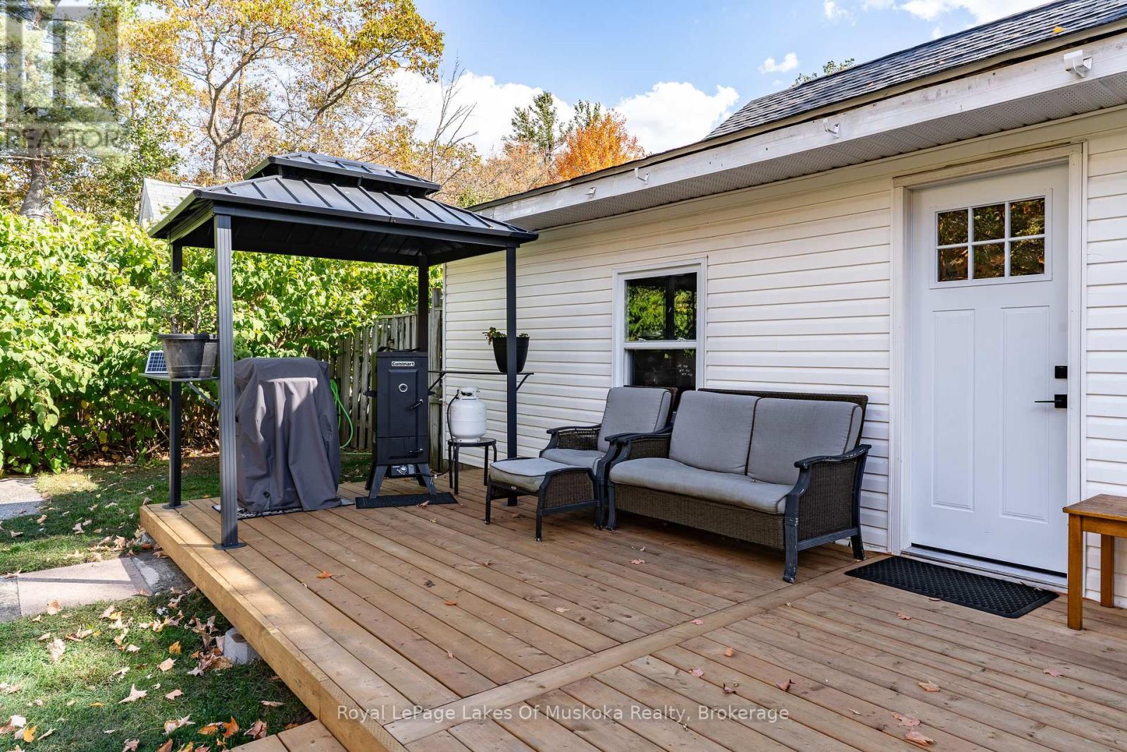 570 Pinedale Road, Gravenhurst (Muskoka (S)), Ontario  P1P 1M1 - Photo 31 - X12456032