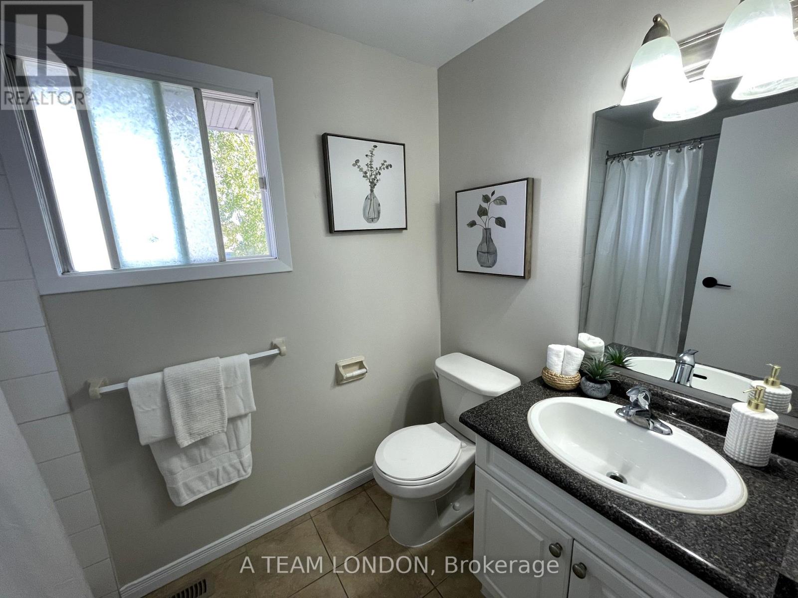 58 - 35 Waterman Avenue, London South (South R), Ontario  N6C 5T7 - Photo 14 - X12455991