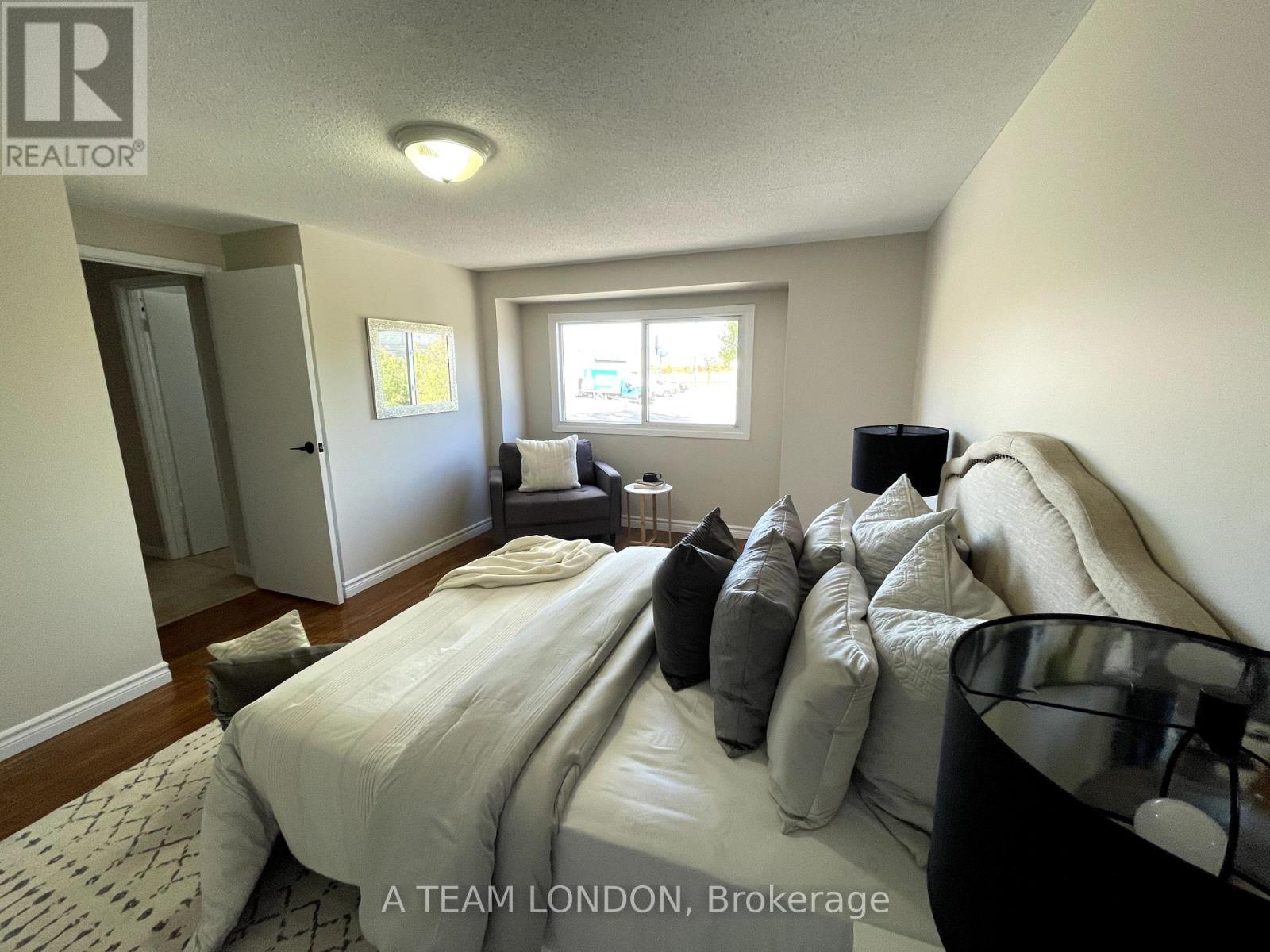 58 - 35 Waterman Avenue, London South (South R), Ontario  N6C 5T7 - Photo 17 - X12455991