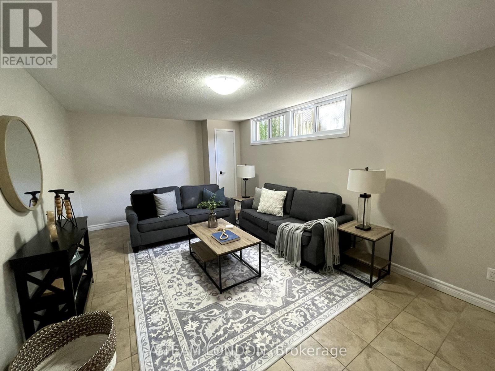 58 - 35 Waterman Avenue, London South (South R), Ontario  N6C 5T7 - Photo 25 - X12455991