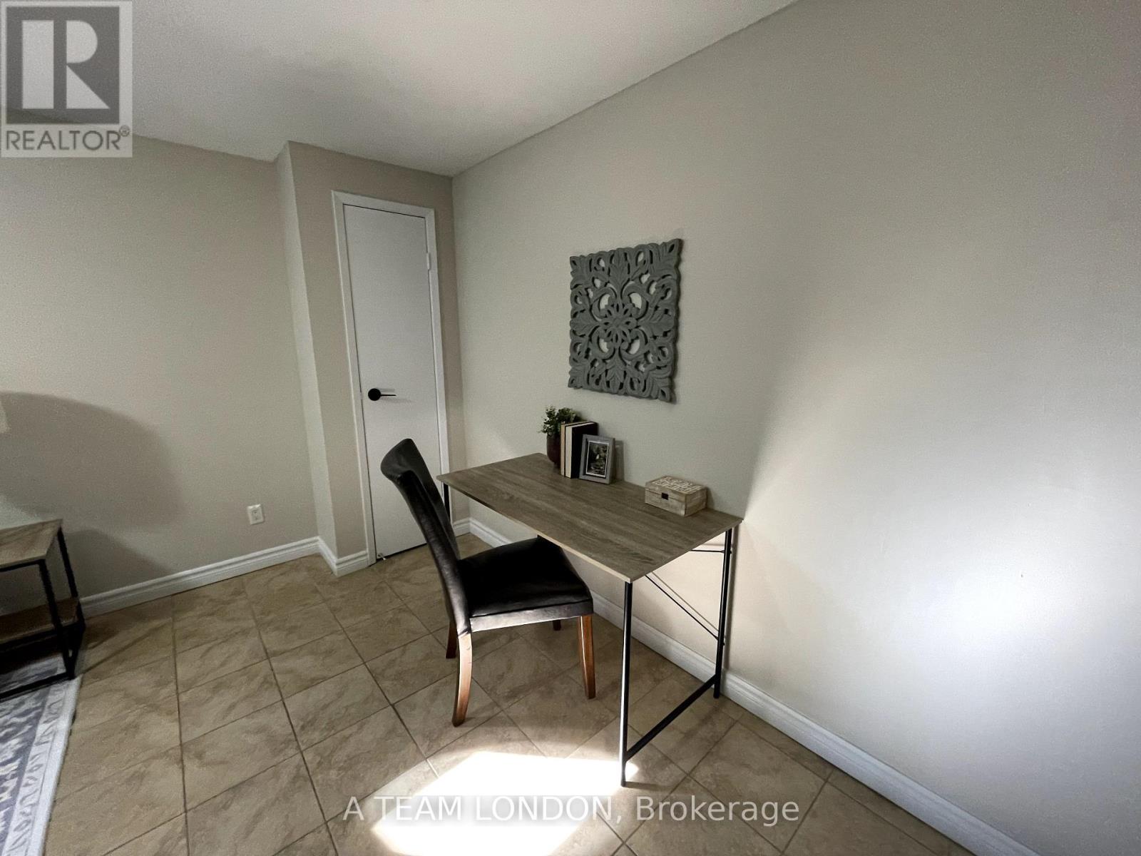58 - 35 Waterman Avenue, London South (South R), Ontario  N6C 5T7 - Photo 26 - X12455991