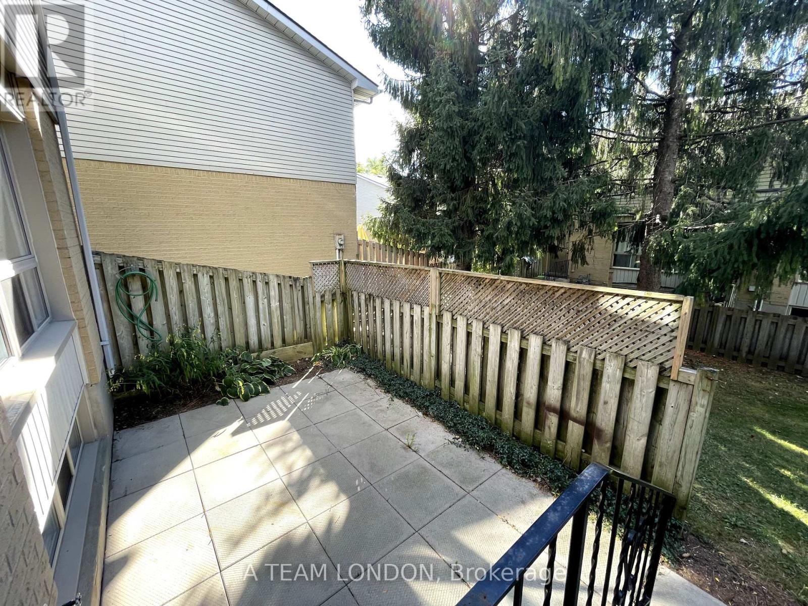 58 - 35 Waterman Avenue, London South (South R), Ontario  N6C 5T7 - Photo 28 - X12455991
