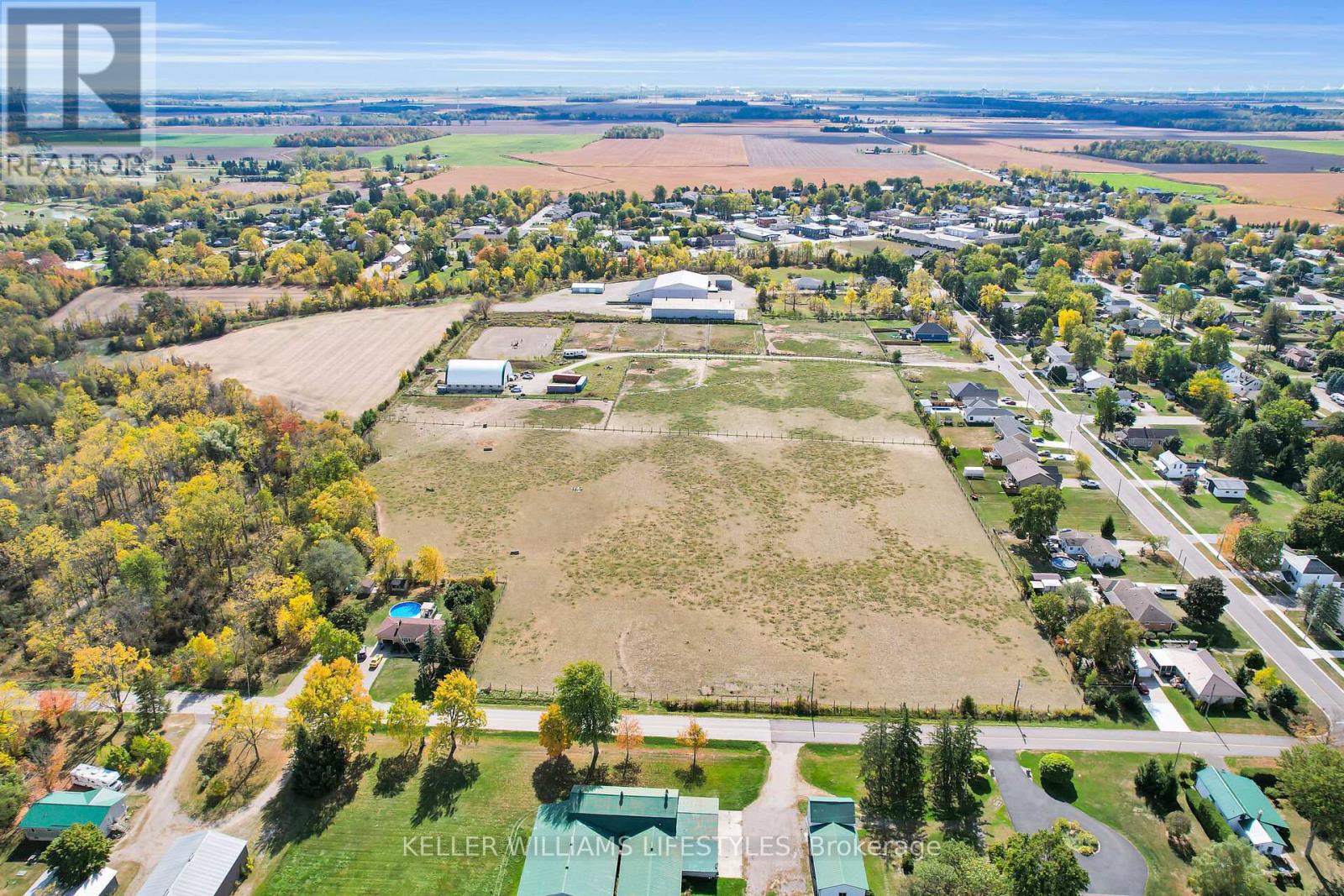 168 Elizabeth Street, Lambton Shores (Thedford), Ontario  N0M 2N0 - Photo 11 - X12456016