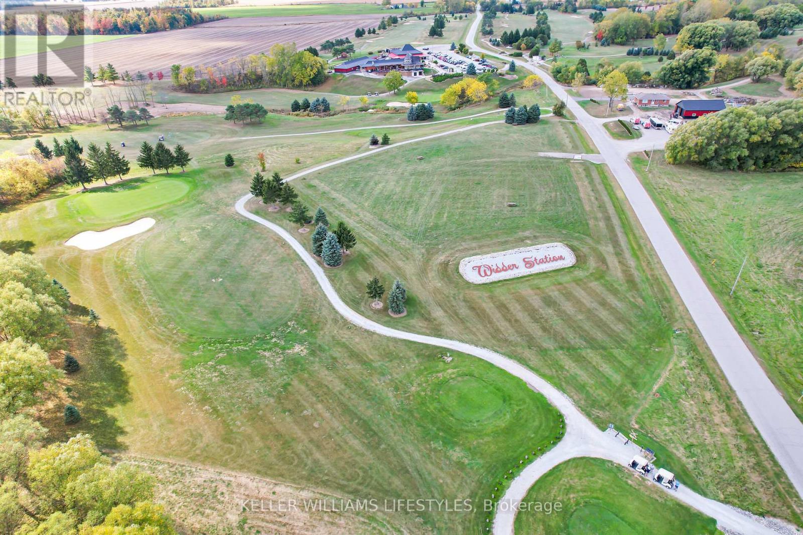 168 Elizabeth Street, Lambton Shores (Thedford), Ontario  N0M 2N0 - Photo 13 - X12456016