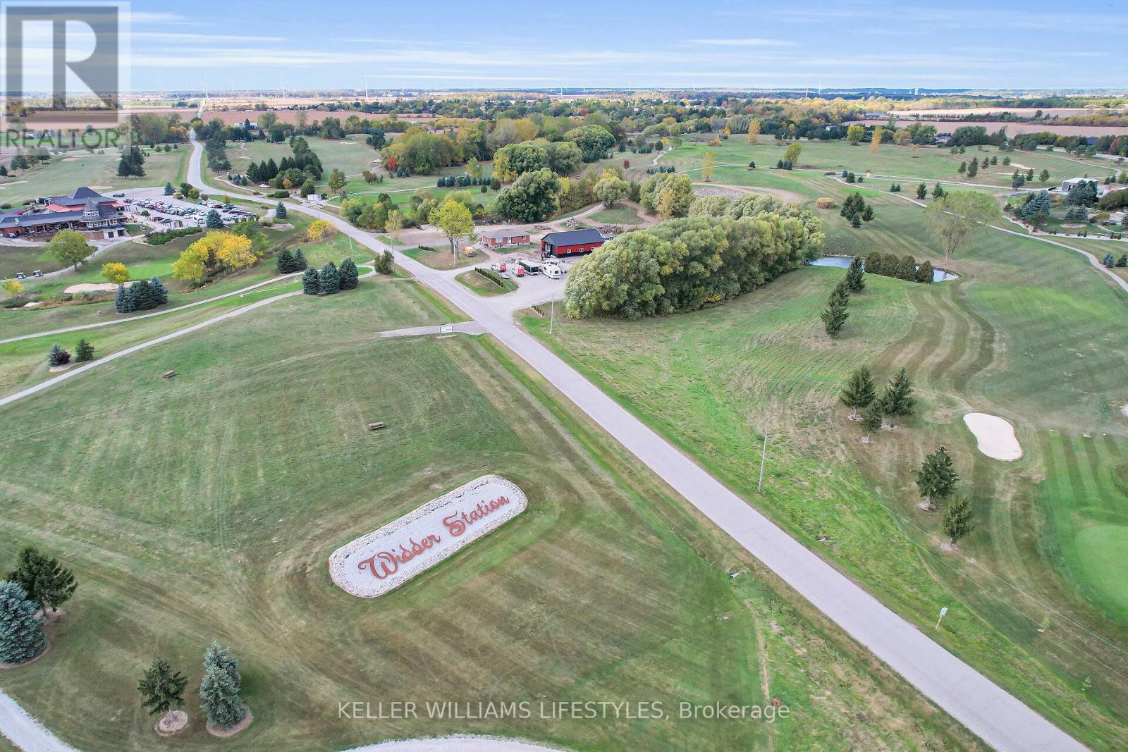 168 Elizabeth Street, Lambton Shores (Thedford), Ontario  N0M 2N0 - Photo 14 - X12456016