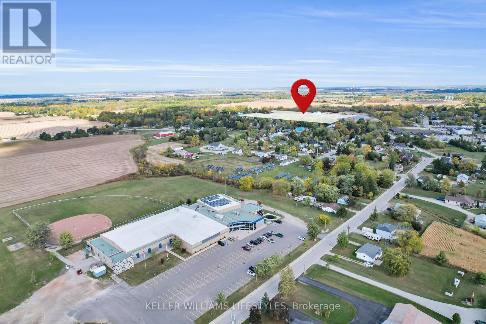 168 Elizabeth Street, Lambton Shores (Thedford), Ontario  N0M 2N0 - Photo 16 - X12456016