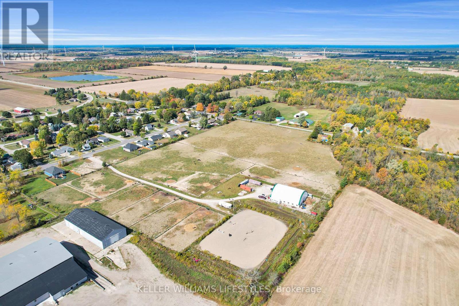 168 Elizabeth Street, Lambton Shores (Thedford), Ontario  N0M 2N0 - Photo 8 - X12456016