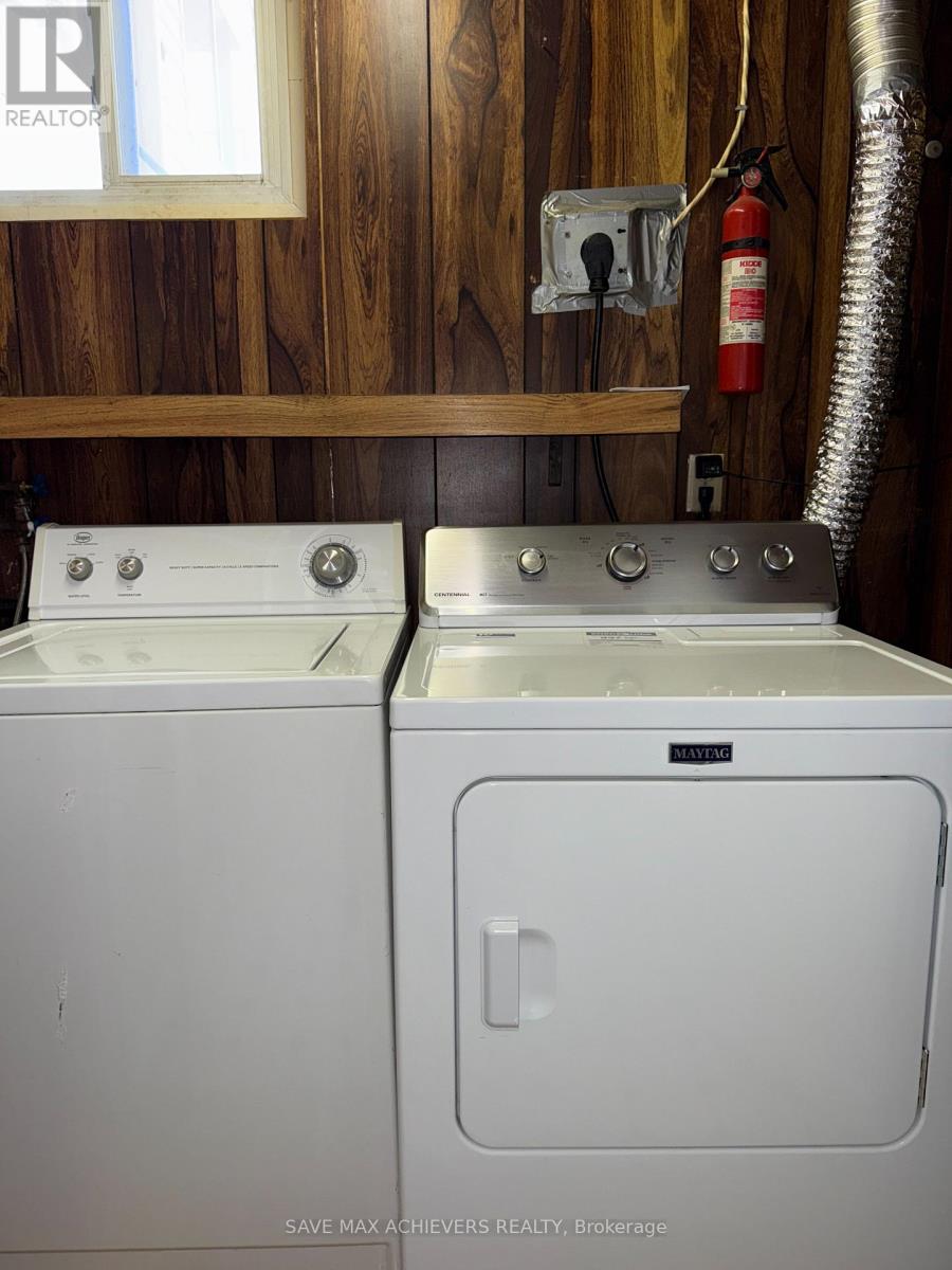 Lower - 811 Dolph Street N, Cambridge, Ontario  N3H 2B6 - Photo 10 - X12455970