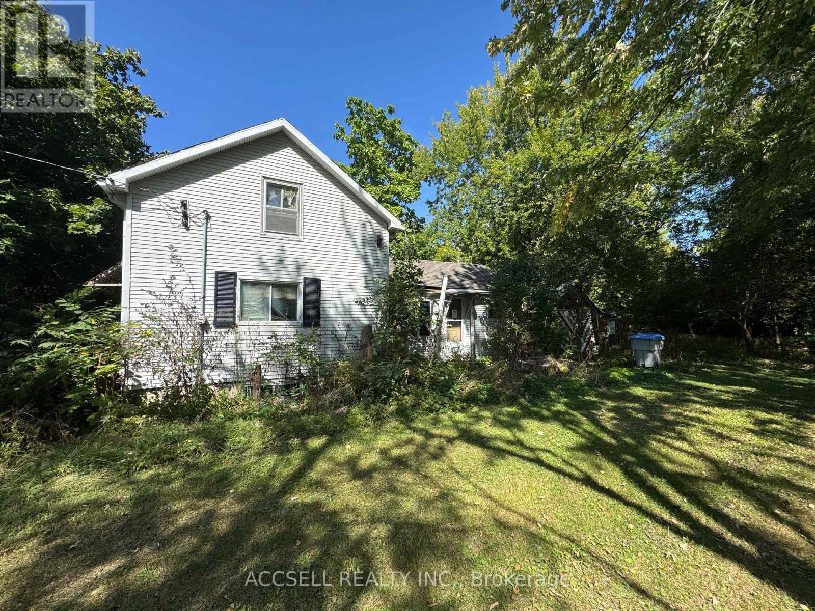 34698 Lieury Road, North Middlesex, Ontario  N0M 2K0 - Photo 2 - X12455975