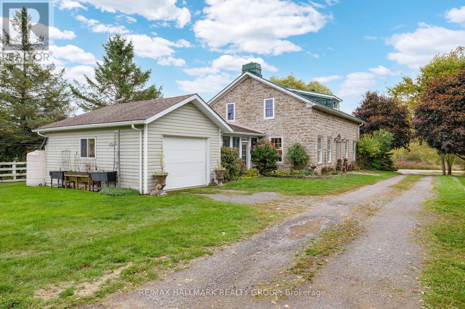 5952 Bains Road, Elizabethtown-Kitley, Ontario  K6V 5T5 - Photo 2 - X12456007