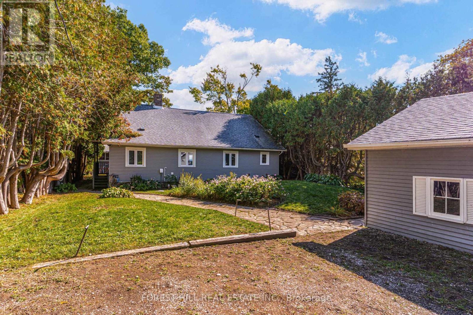 41 Sunnypoint Drive, Innisfil, Ontario  L9S 2X4 - Photo 1 - N12454899