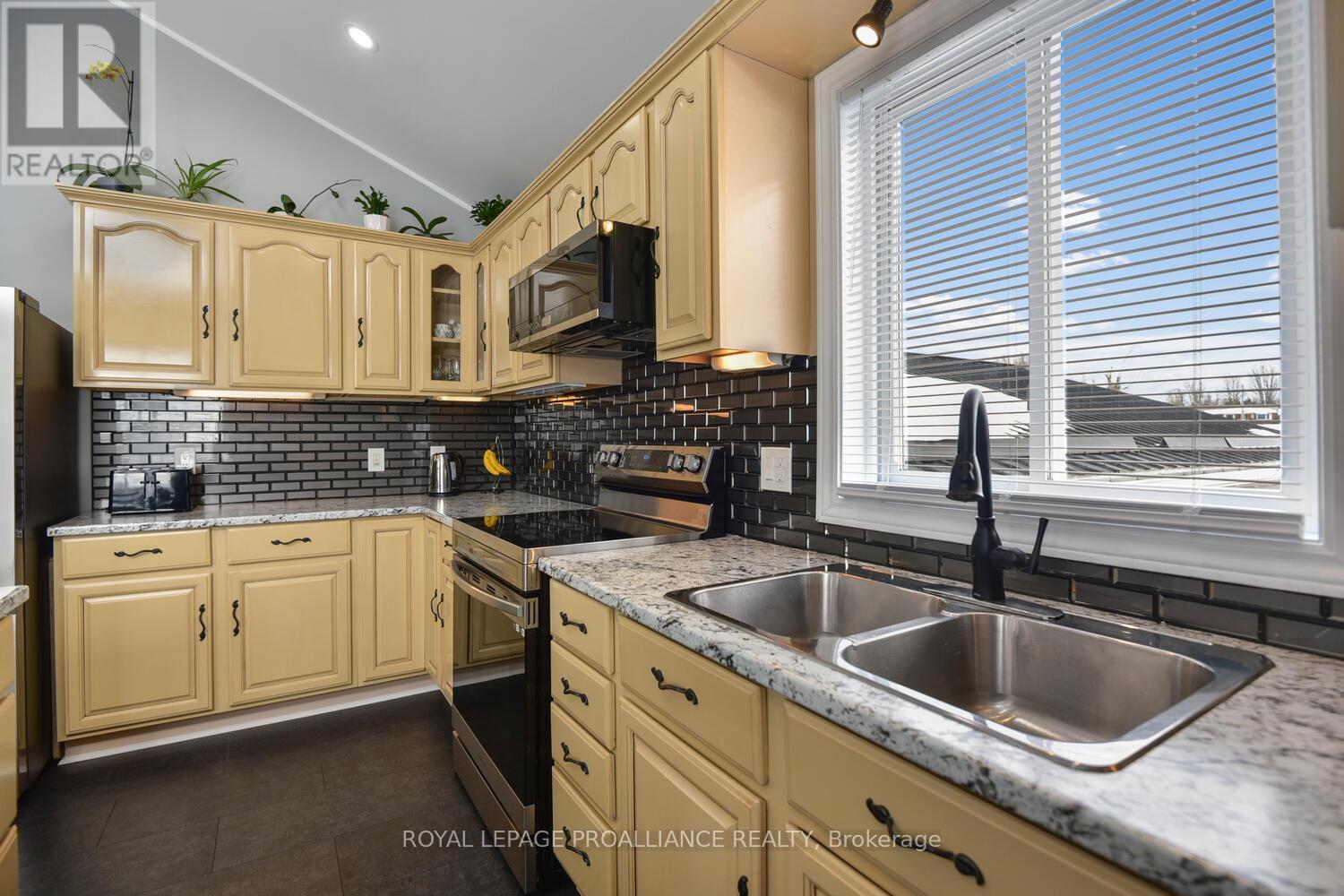 11 Judy Place, Edwardsburgh/cardinal, Ontario  K0E 1E0 - Photo 15 - X12456026