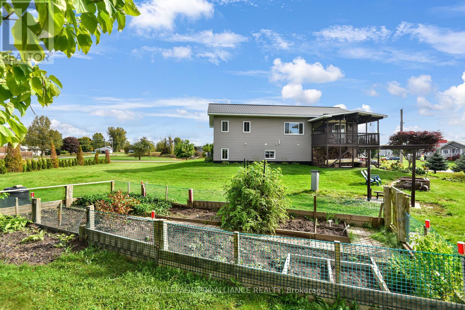 11 Judy Place, Edwardsburgh/cardinal, Ontario  K0E 1E0 - Photo 34 - X12456026