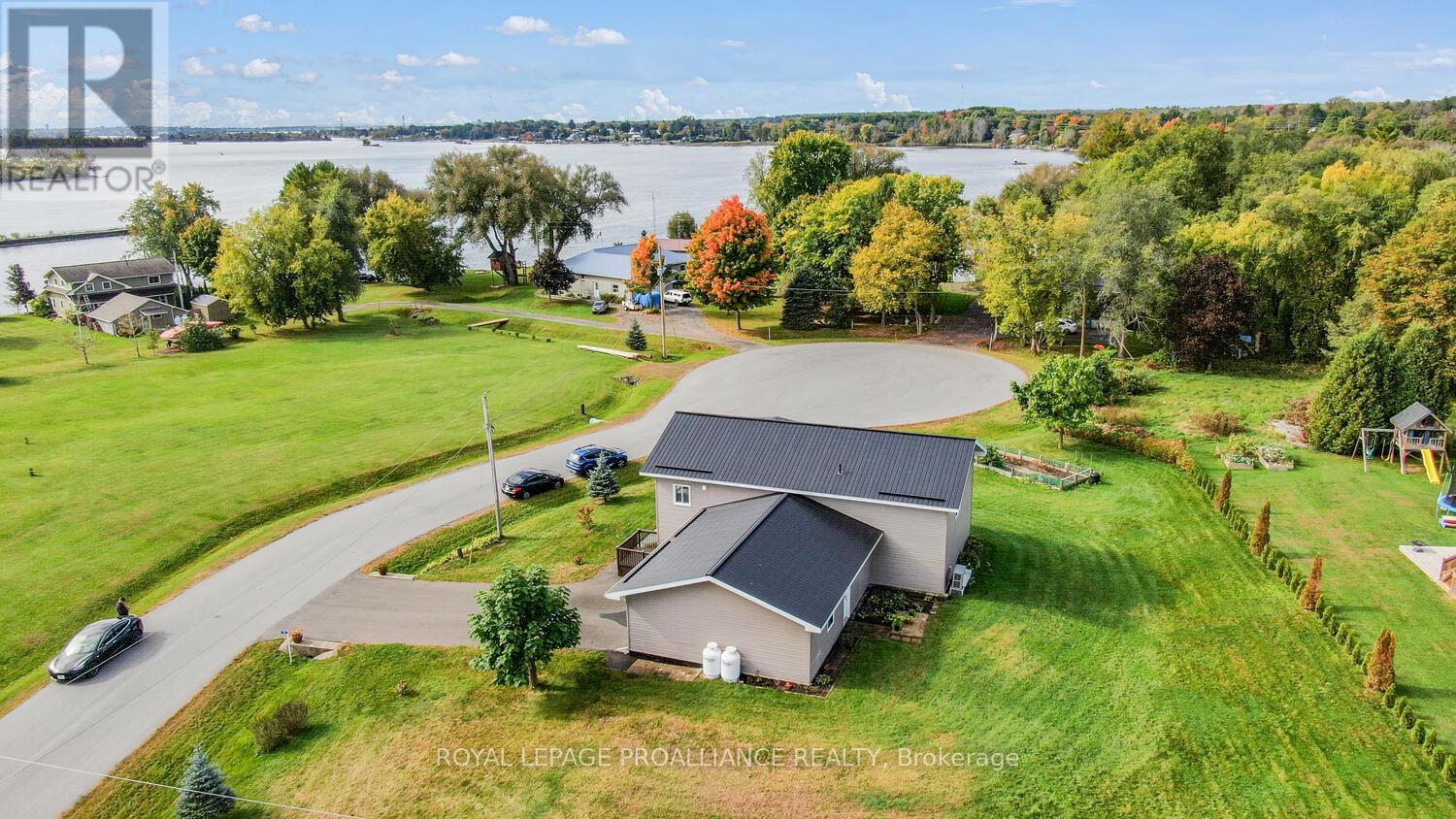 11 Judy Place, Edwardsburgh/cardinal, Ontario  K0E 1E0 - Photo 8 - X12456026