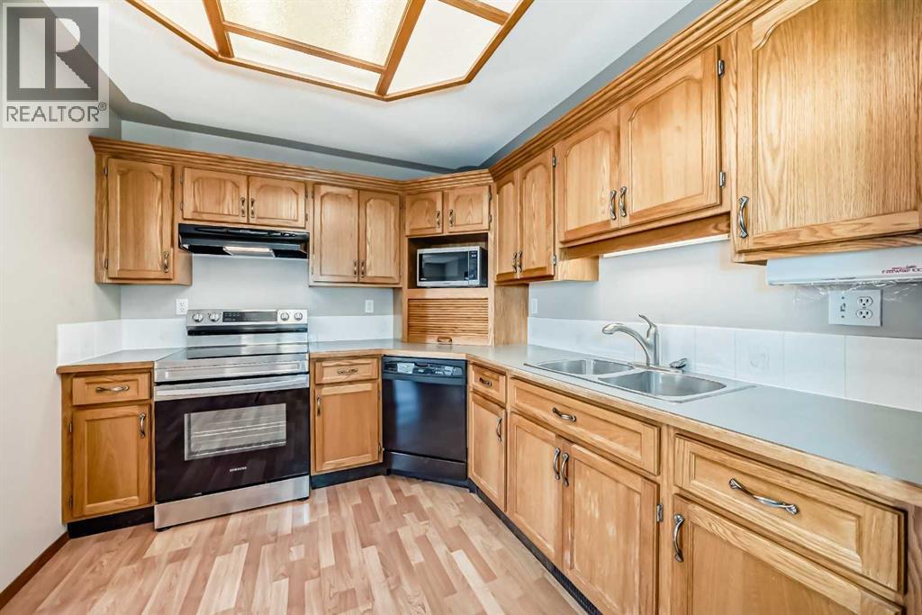 29 Rowell Close, Red Deer, Alberta  T4P 3P4 - Photo 5 - A2262851