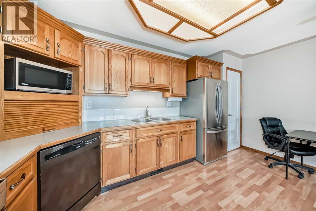 29 Rowell Close, Red Deer, Alberta  T4P 3P4 - Photo 6 - A2262851