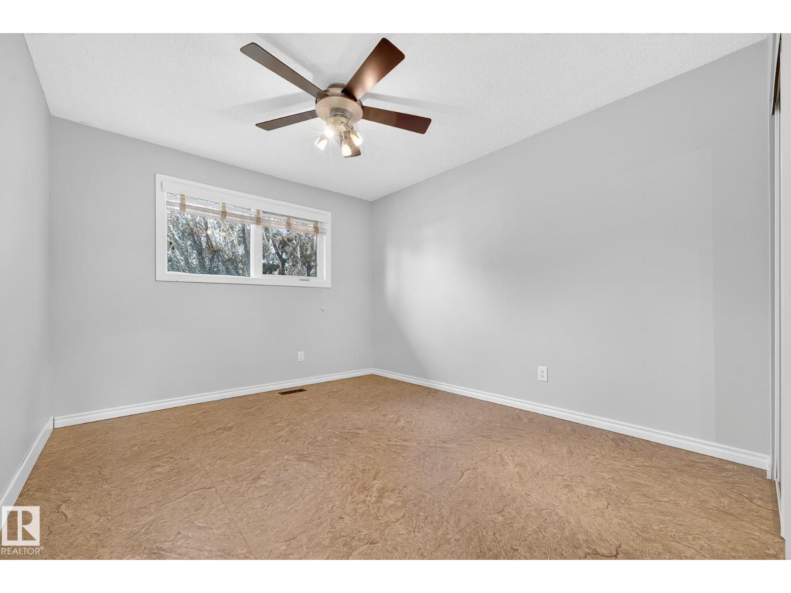 11423 35a Av Nw, Edmonton, Alberta  T6J 2G3 - Photo 20 - E4461427
