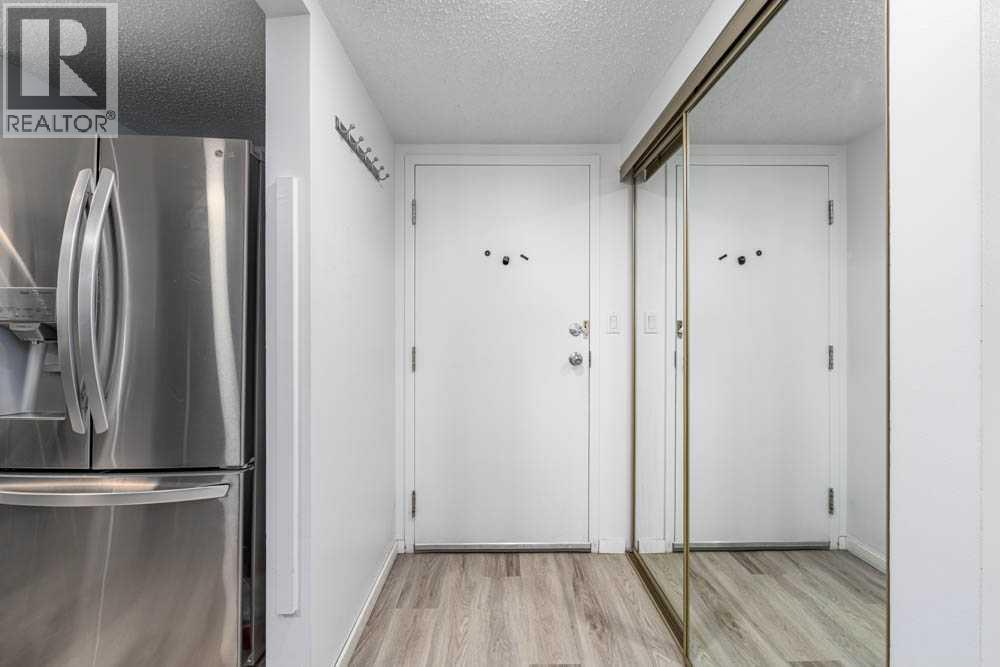 406, 511 56 Avenue Sw, Calgary, Alberta  T2V 0G6 - Photo 6 - A2254258