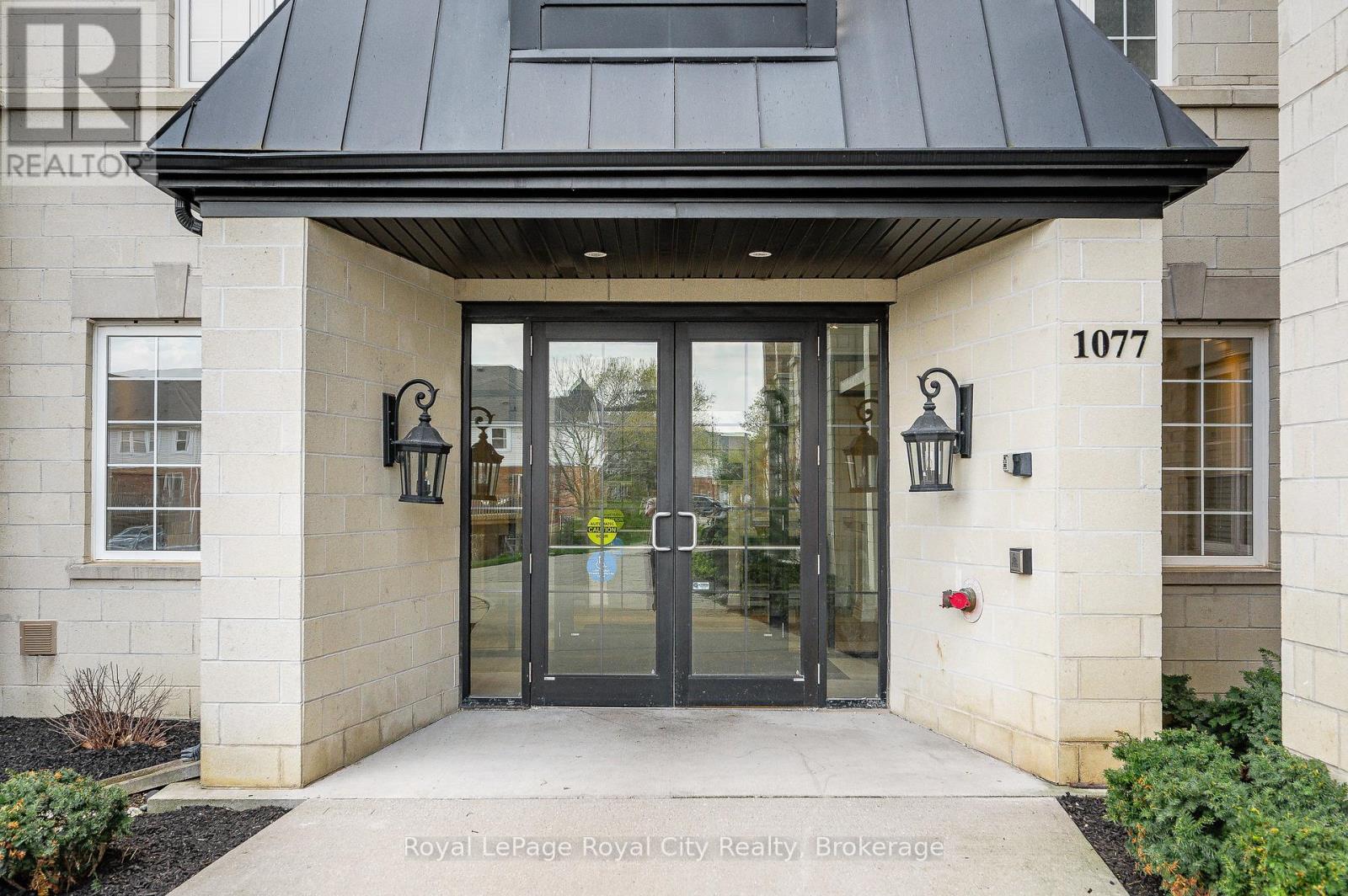 417 - 1077 Gordon Street S, Guelph, Ontario  N1G 0E3 - Photo 2 - X12446741