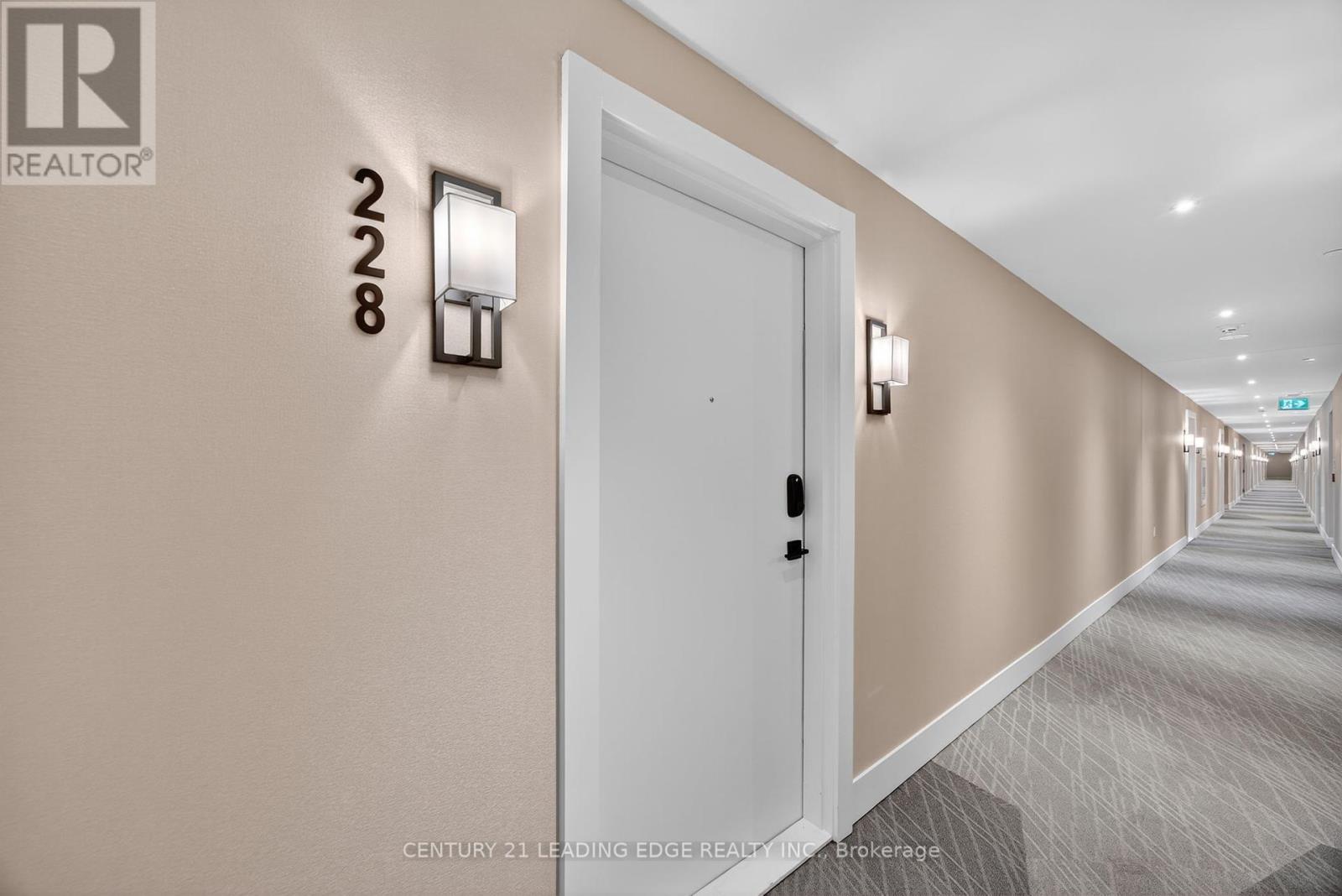 228 - 415 Sea Ray Avenue, Innisfil, Ontario  L9S 0R5 - Photo 2 - N12439295
