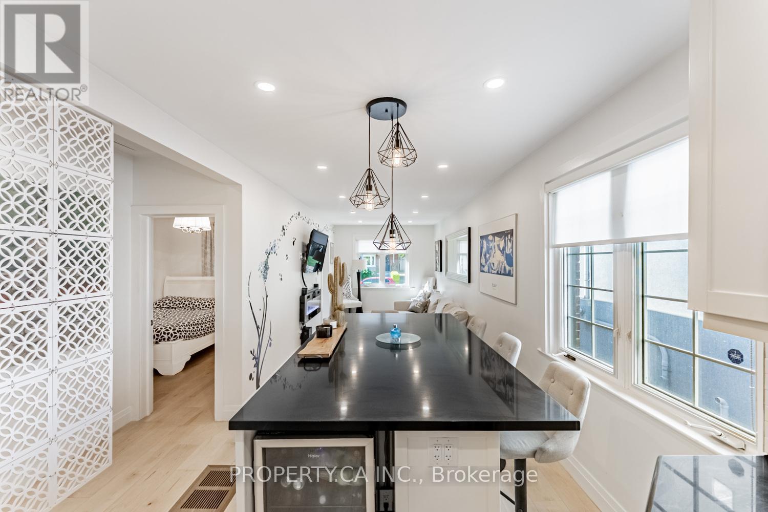 87 Fourth Street, Toronto, Ontario  M8V 2Y4 - Photo 12 - W12428601