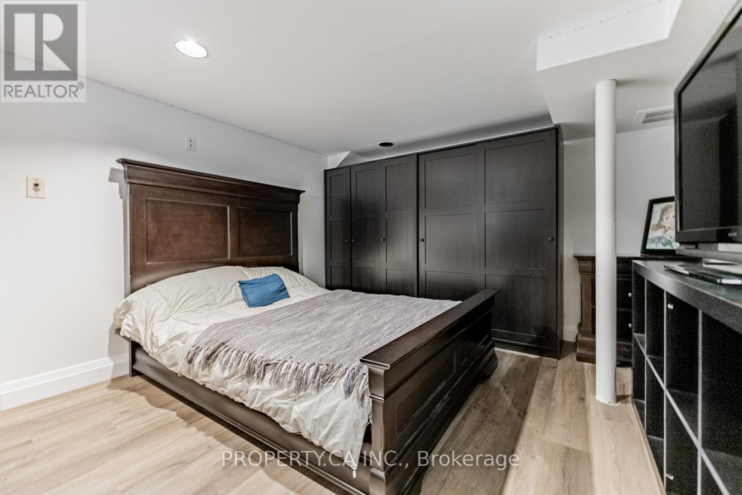 87 Fourth Street, Toronto, Ontario  M8V 2Y4 - Photo 25 - W12428601