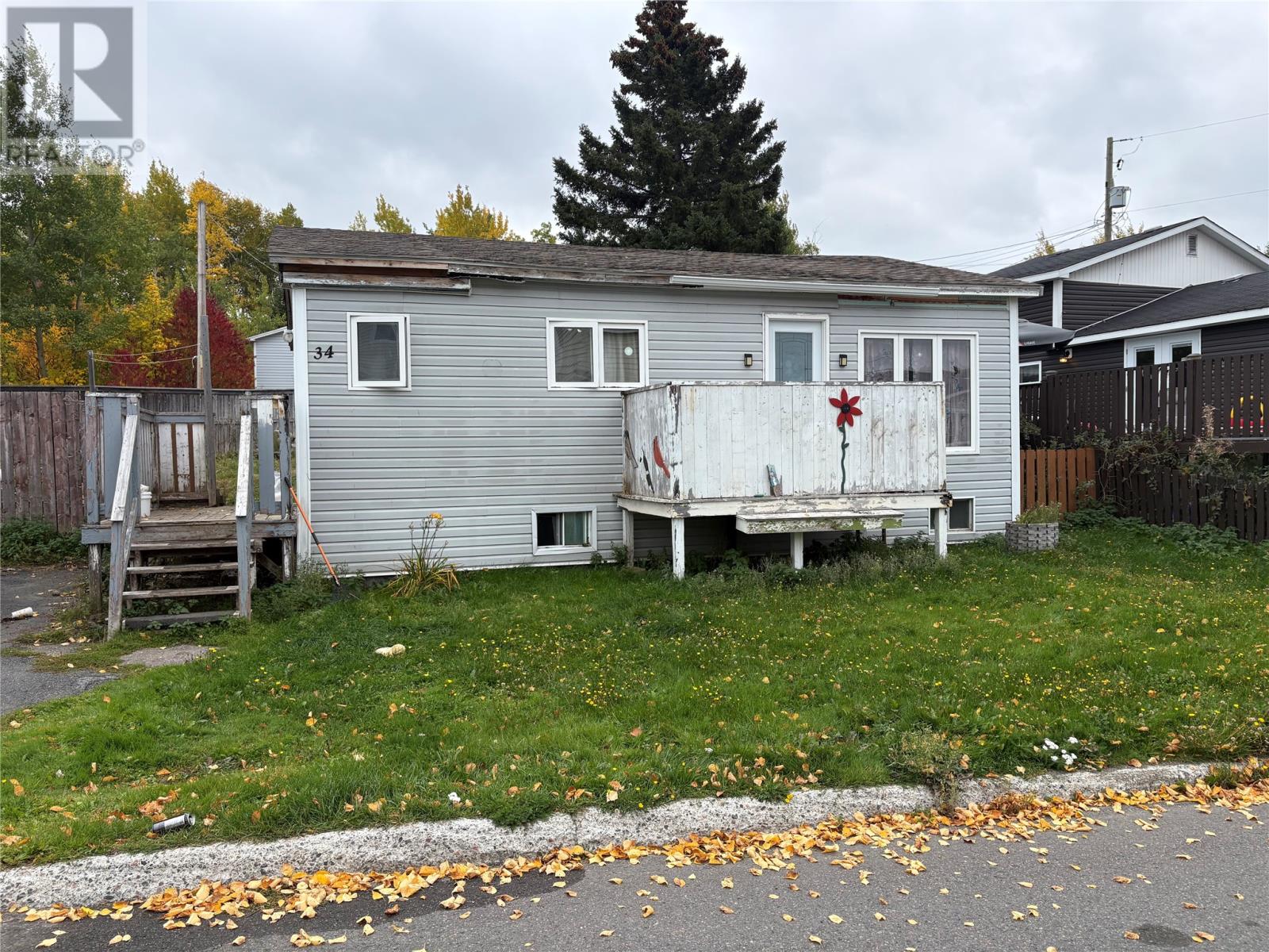 34 Thirteenth Avenue, Grand Falls Windsor, Newfoundland & Labrador  A2B 1E7 - Photo 2 - 1291369