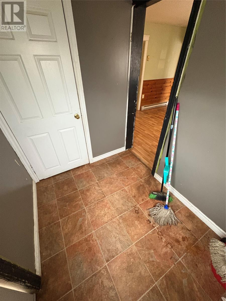 34 Thirteenth Avenue, Grand Falls Windsor, Newfoundland & Labrador  A2B 1E7 - Photo 5 - 1291369