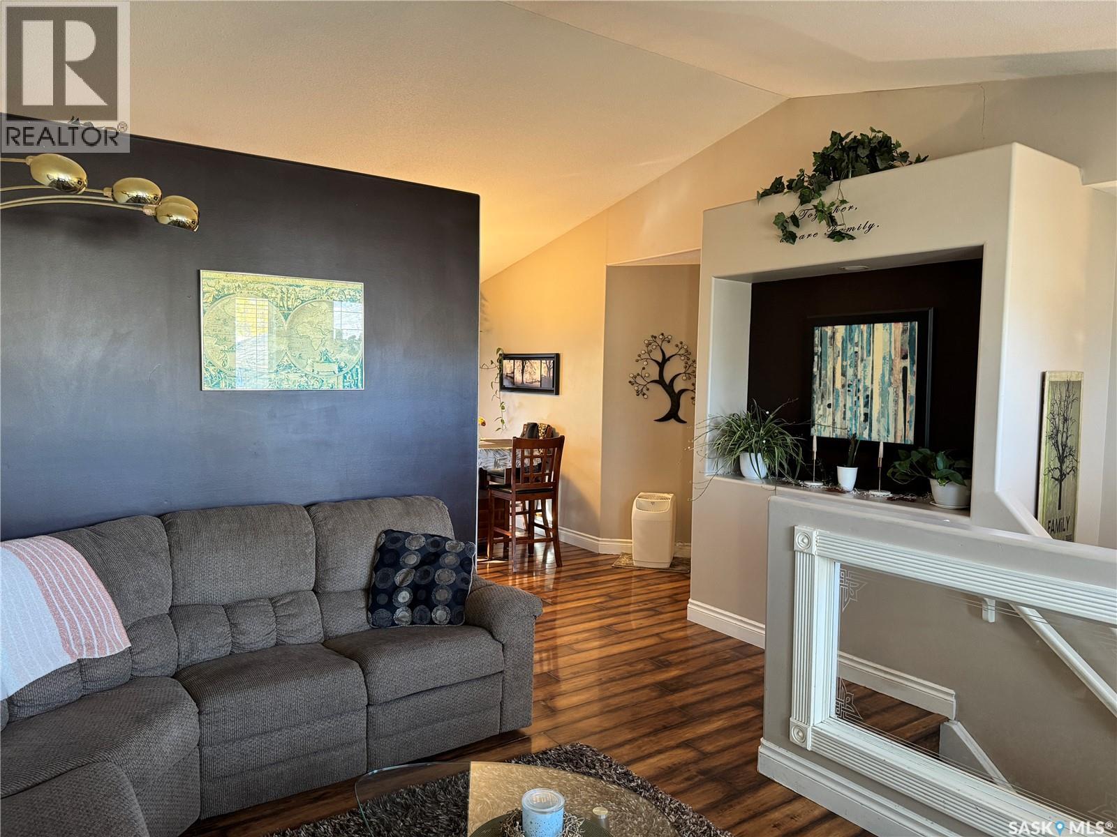 402 Overholt Crescent, Saskatoon, Saskatchewan  S7N 4S9 - Photo 11 - SK020600