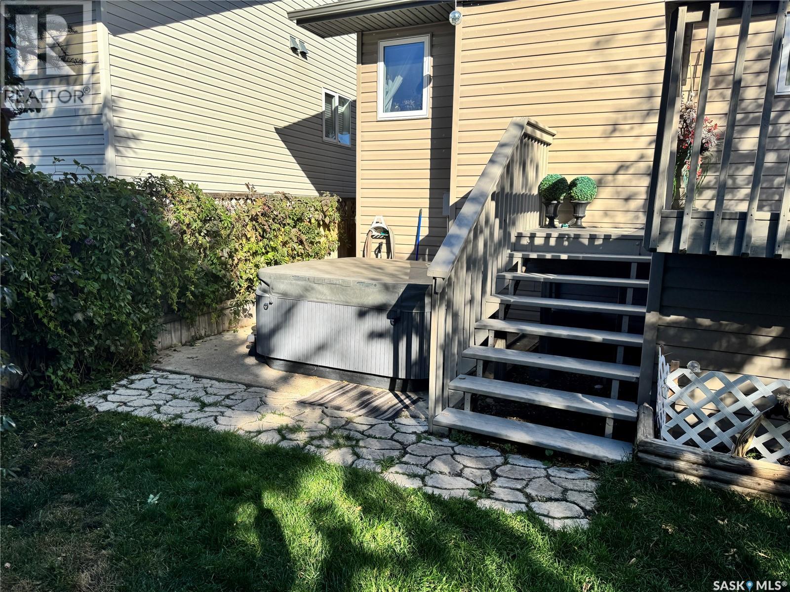 402 Overholt Crescent, Saskatoon, Saskatchewan  S7N 4S9 - Photo 44 - SK020600