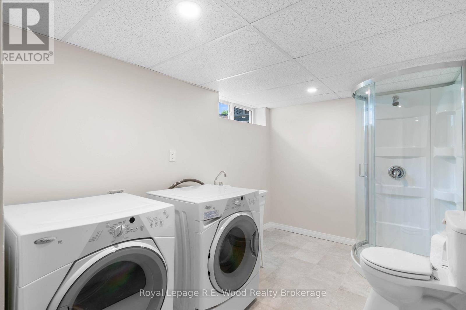 35 Sanders Street, Tillsonburg, Ontario  N4G 1H7 - Photo 20 - X12456079