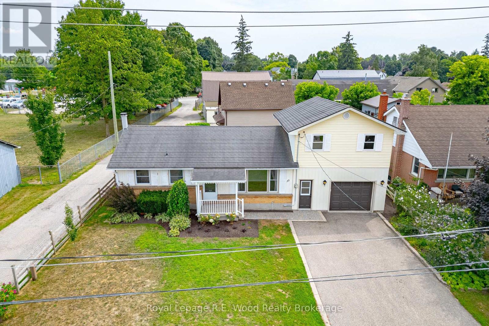 35 Sanders Street, Tillsonburg, Ontario  N4G 1H7 - Photo 22 - X12456079