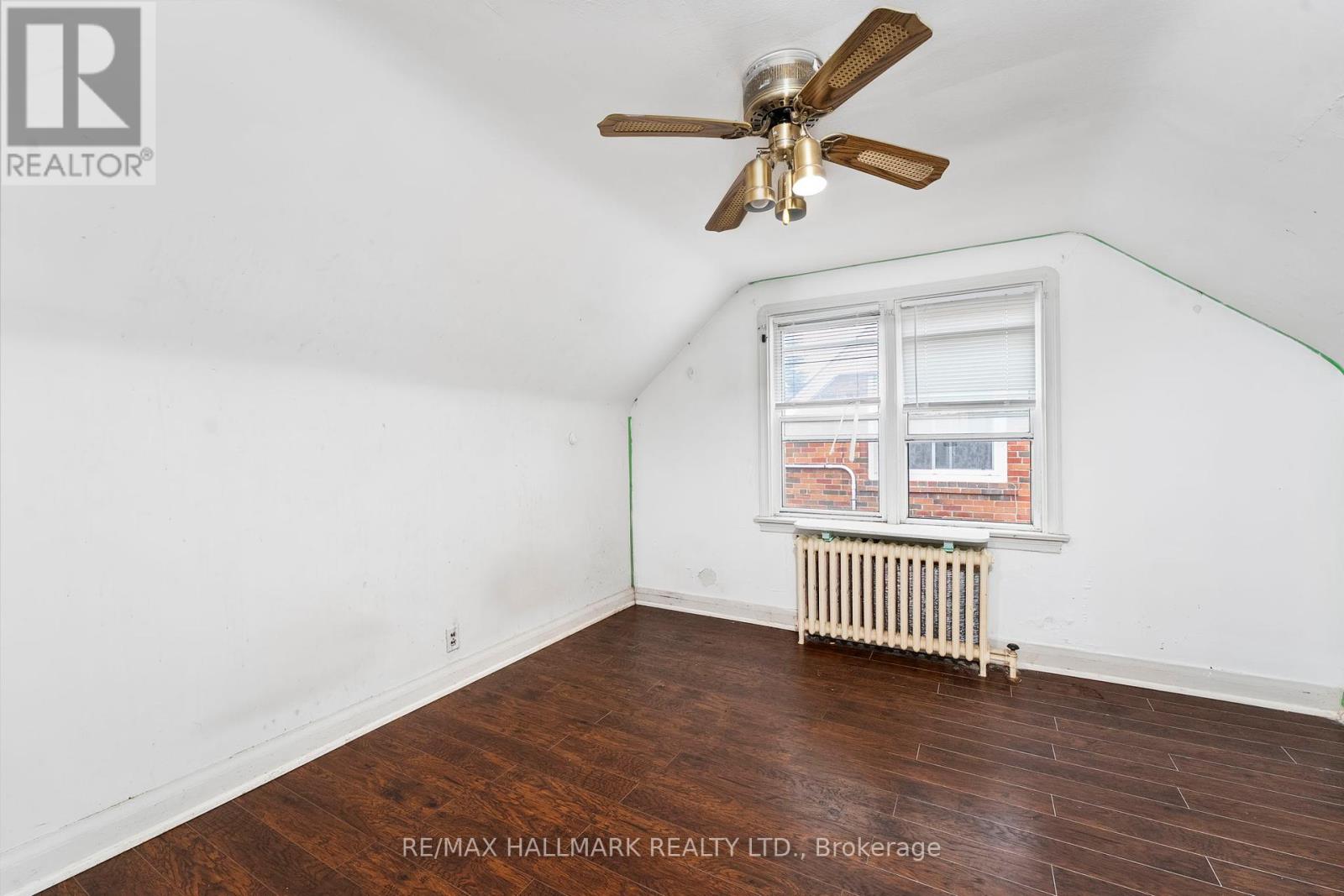 21 Plaxton Drive, Toronto (O'connor-Parkview), Ontario  M4B 2P6 - Photo 14 - E12456019