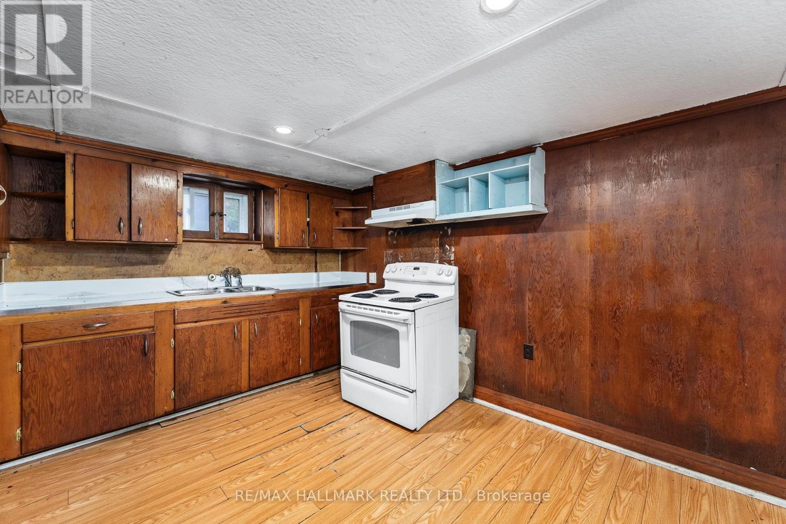 21 Plaxton Drive, Toronto (O'connor-Parkview), Ontario  M4B 2P6 - Photo 19 - E12456019
