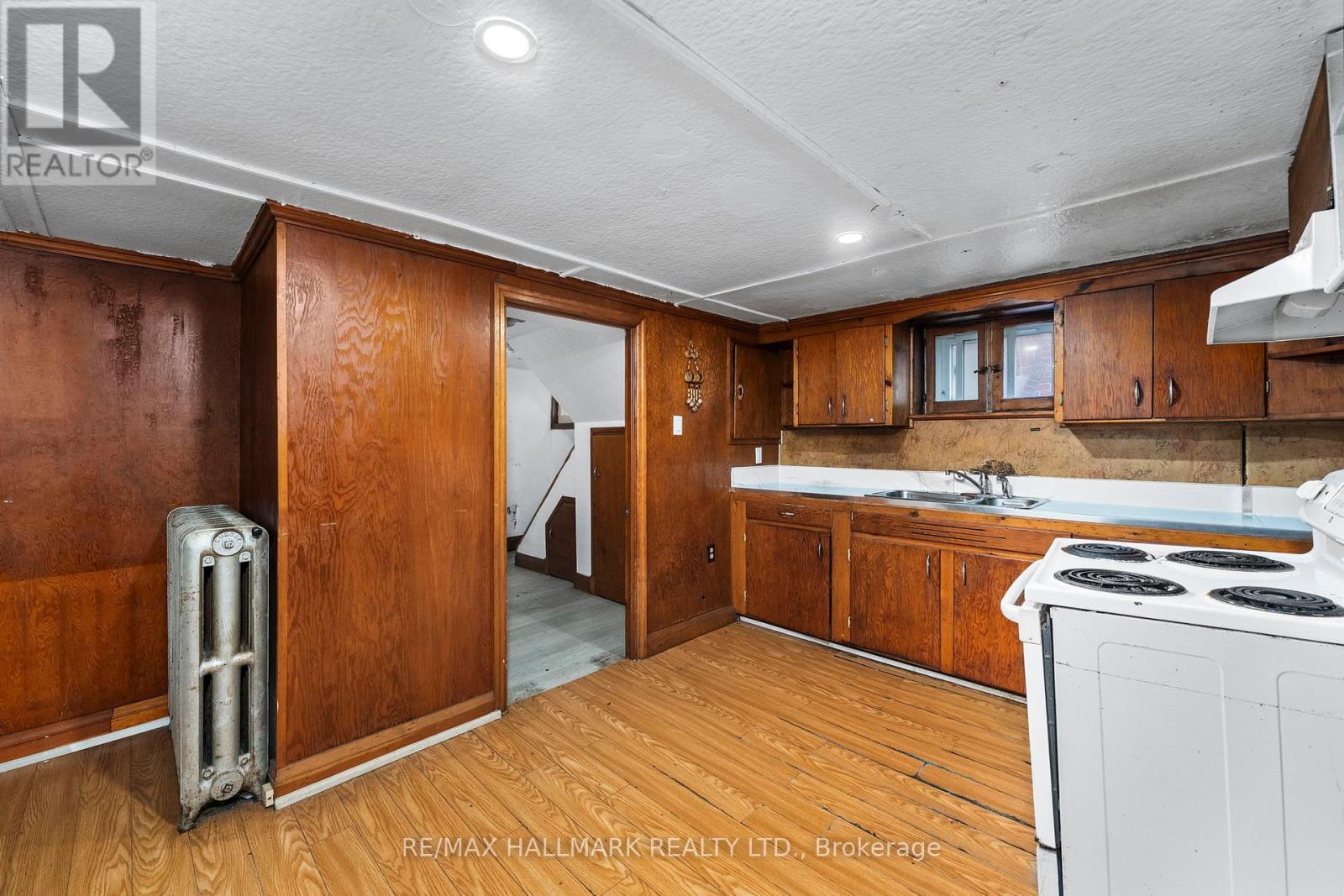 21 Plaxton Drive, Toronto (O'connor-Parkview), Ontario  M4B 2P6 - Photo 20 - E12456019