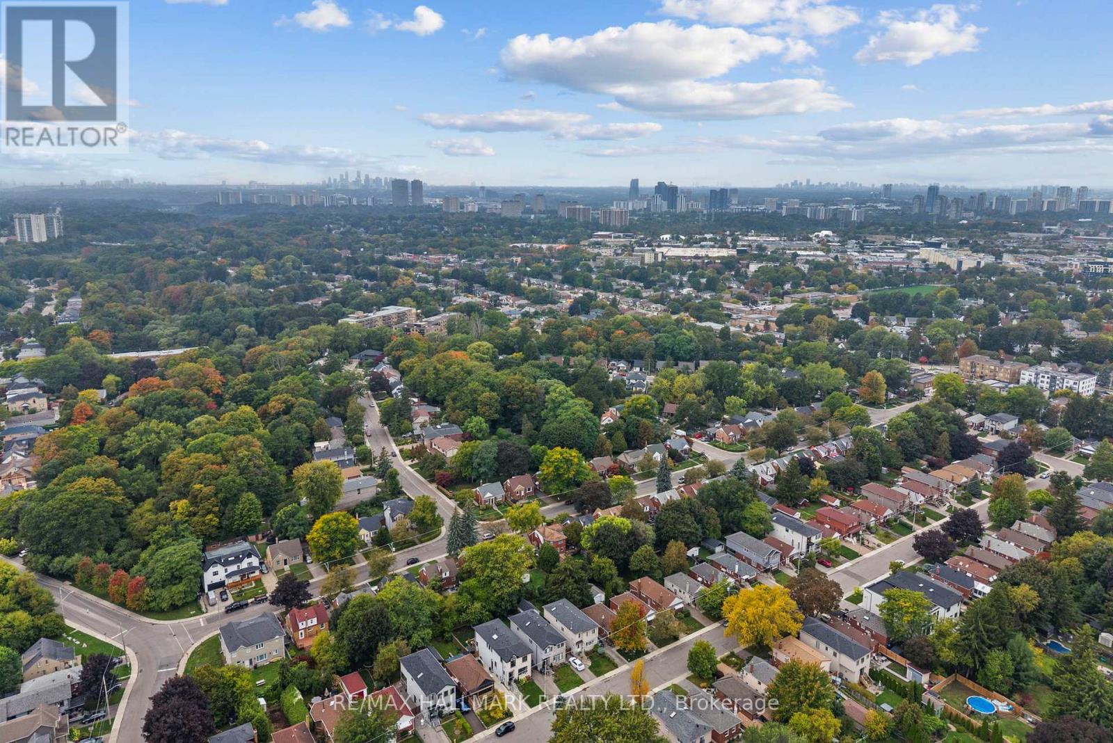 21 Plaxton Drive, Toronto (O'connor-Parkview), Ontario  M4B 2P6 - Photo 34 - E12456019