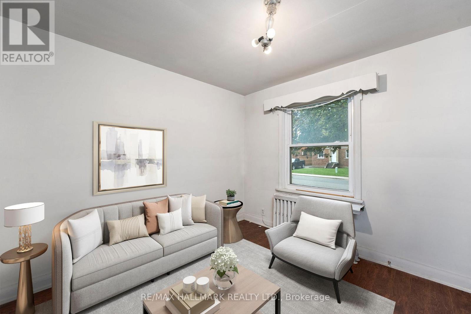 21 Plaxton Drive, Toronto (O'connor-Parkview), Ontario  M4B 2P6 - Photo 6 - E12456019