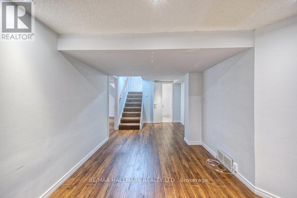 31 Glen Muir Drive, Toronto, Ontario  M1M 2C6 - Photo 21 - E12456034