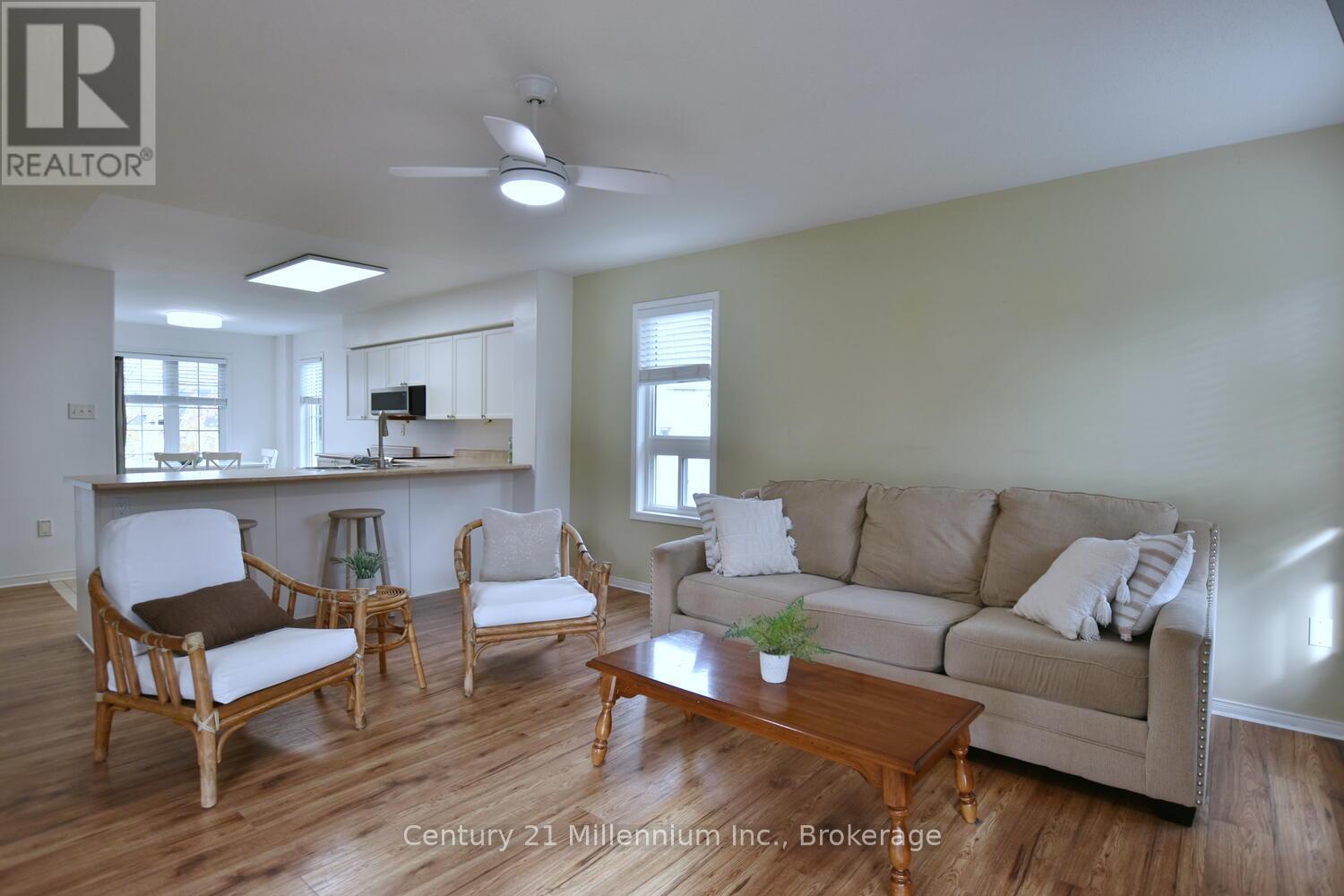 35 Northwood Drive, Wasaga Beach, Ontario  L9Z 3B1 - Photo 13 - S12456082