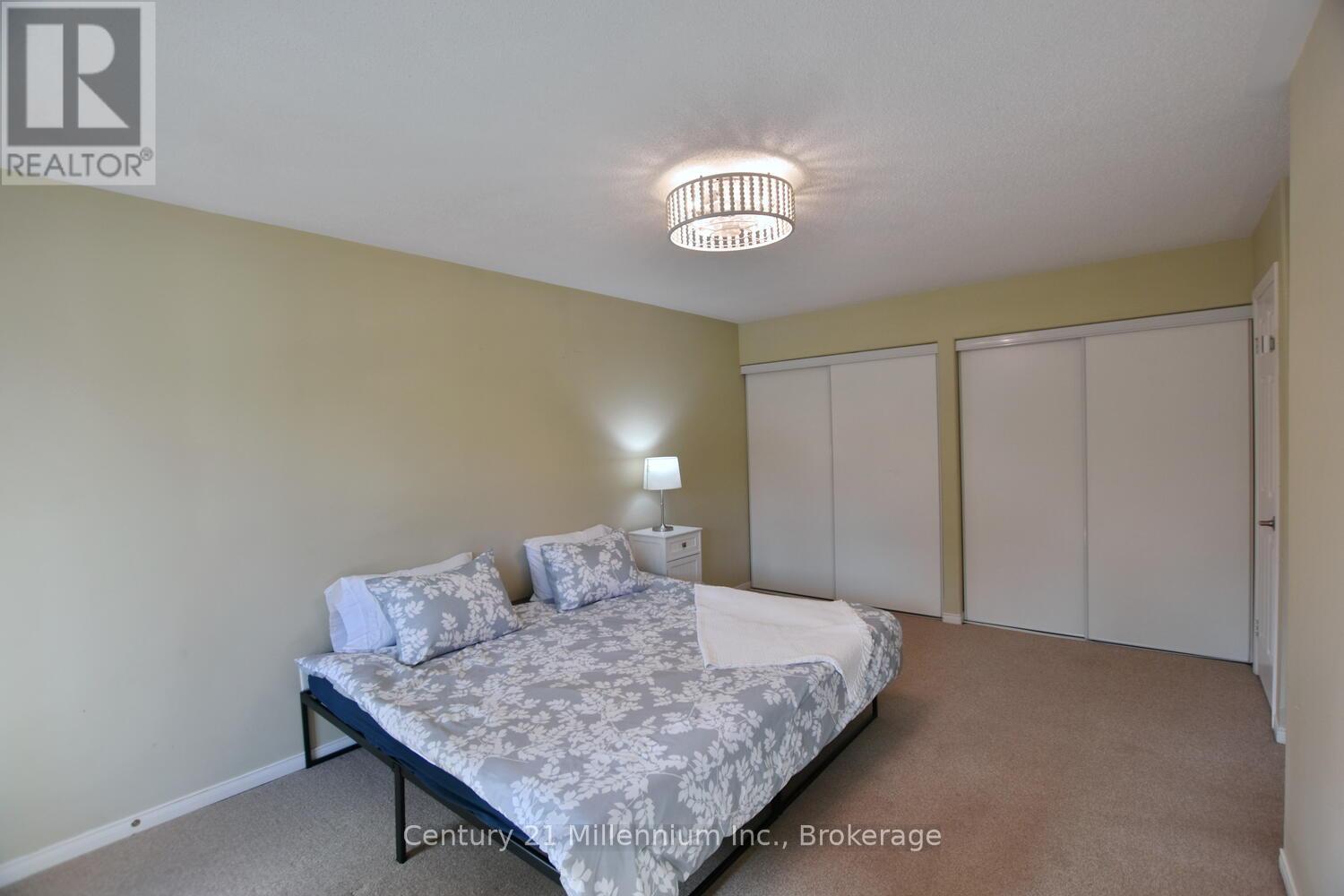 35 Northwood Drive, Wasaga Beach, Ontario  L9Z 3B1 - Photo 17 - S12456082