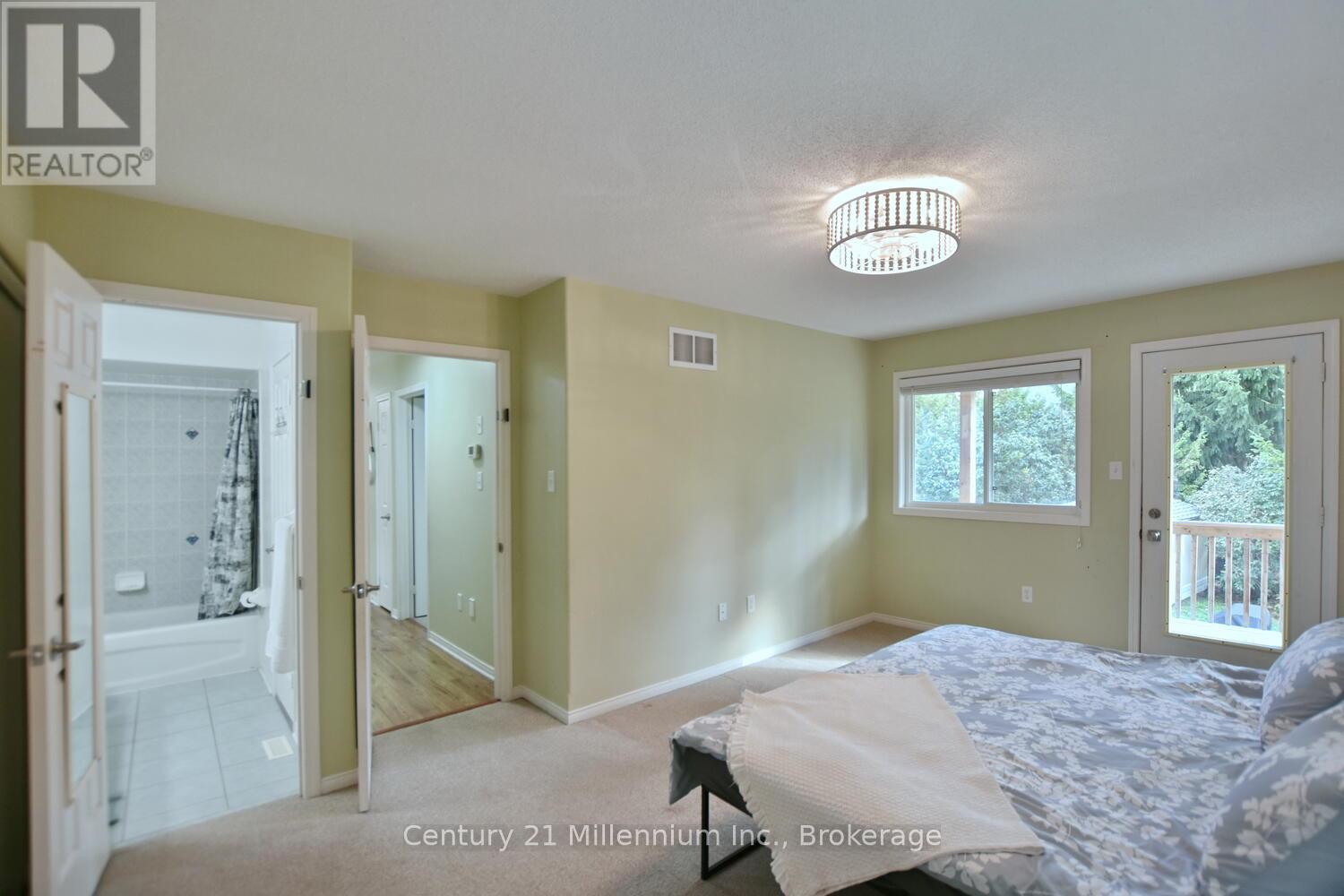 35 Northwood Drive, Wasaga Beach, Ontario  L9Z 3B1 - Photo 19 - S12456082