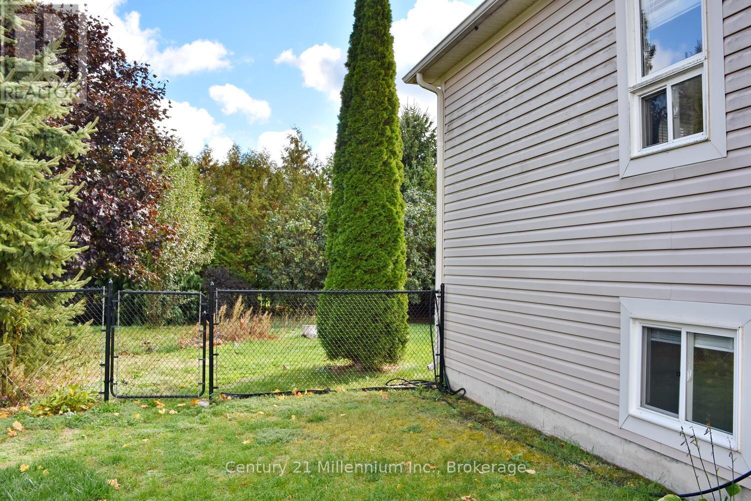35 Northwood Drive, Wasaga Beach, Ontario  L9Z 3B1 - Photo 43 - S12456082