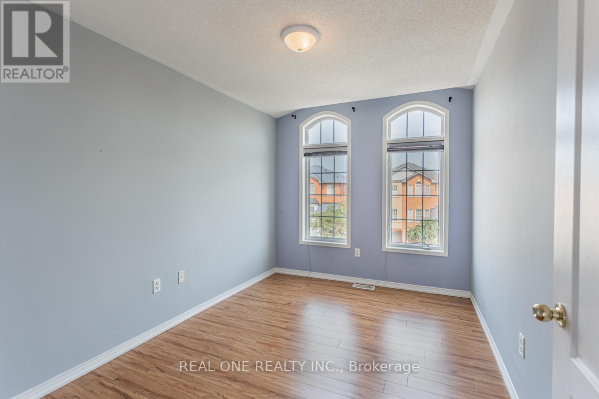 Upper - 24 Coast Avenue, Vaughan, Ontario  L6A 3Y1 - Photo 18 - N12455995