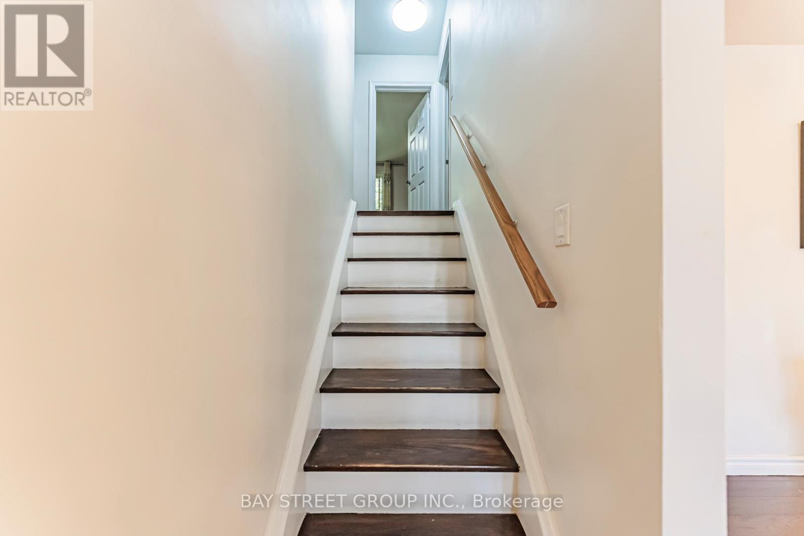 43 Sherwood Forest Drive, Markham, Ontario  L3P 1P5 - Photo 16 - N12456010