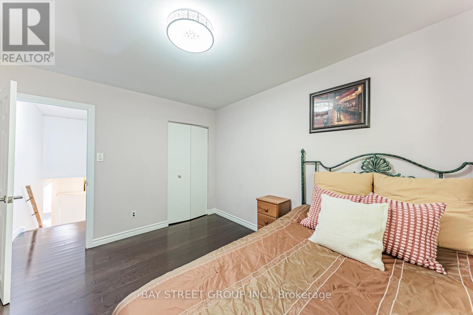 43 Sherwood Forest Drive, Markham, Ontario  L3P 1P5 - Photo 20 - N12456010