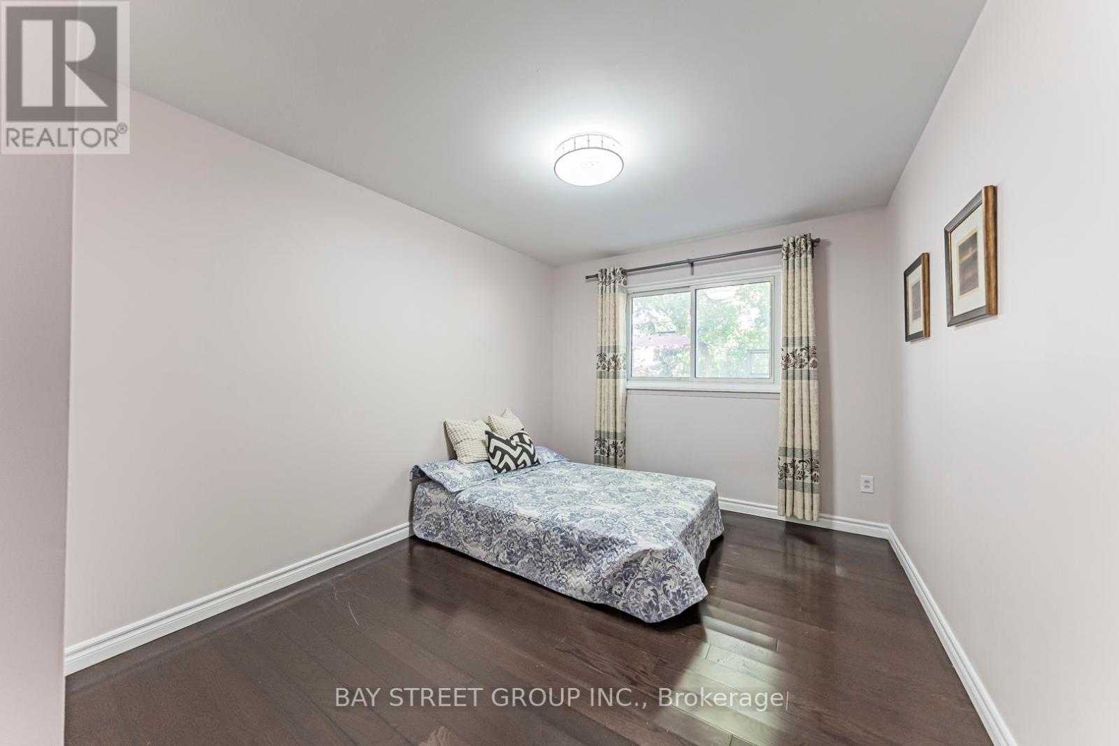 43 Sherwood Forest Drive, Markham, Ontario  L3P 1P5 - Photo 24 - N12456010