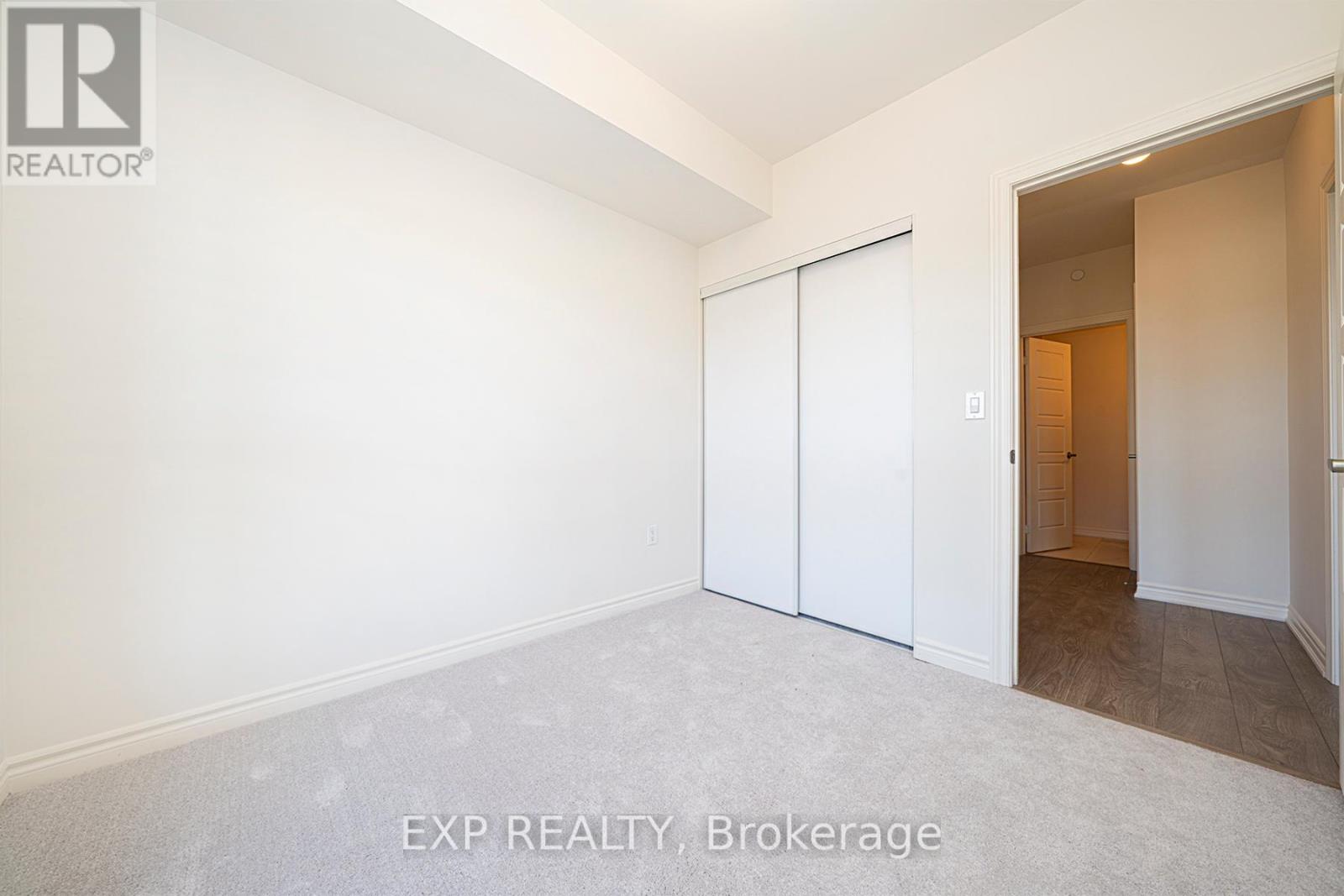 407 - 110 Grew Boulevard, Georgina, Ontario  L0E 1L0 - Photo 22 - N12456038