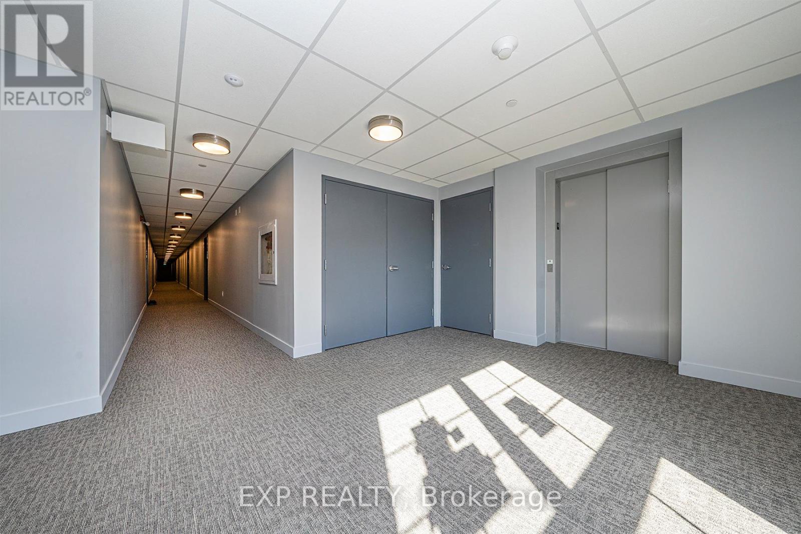 407 - 110 Grew Boulevard, Georgina, Ontario  L0E 1L0 - Photo 7 - N12456038