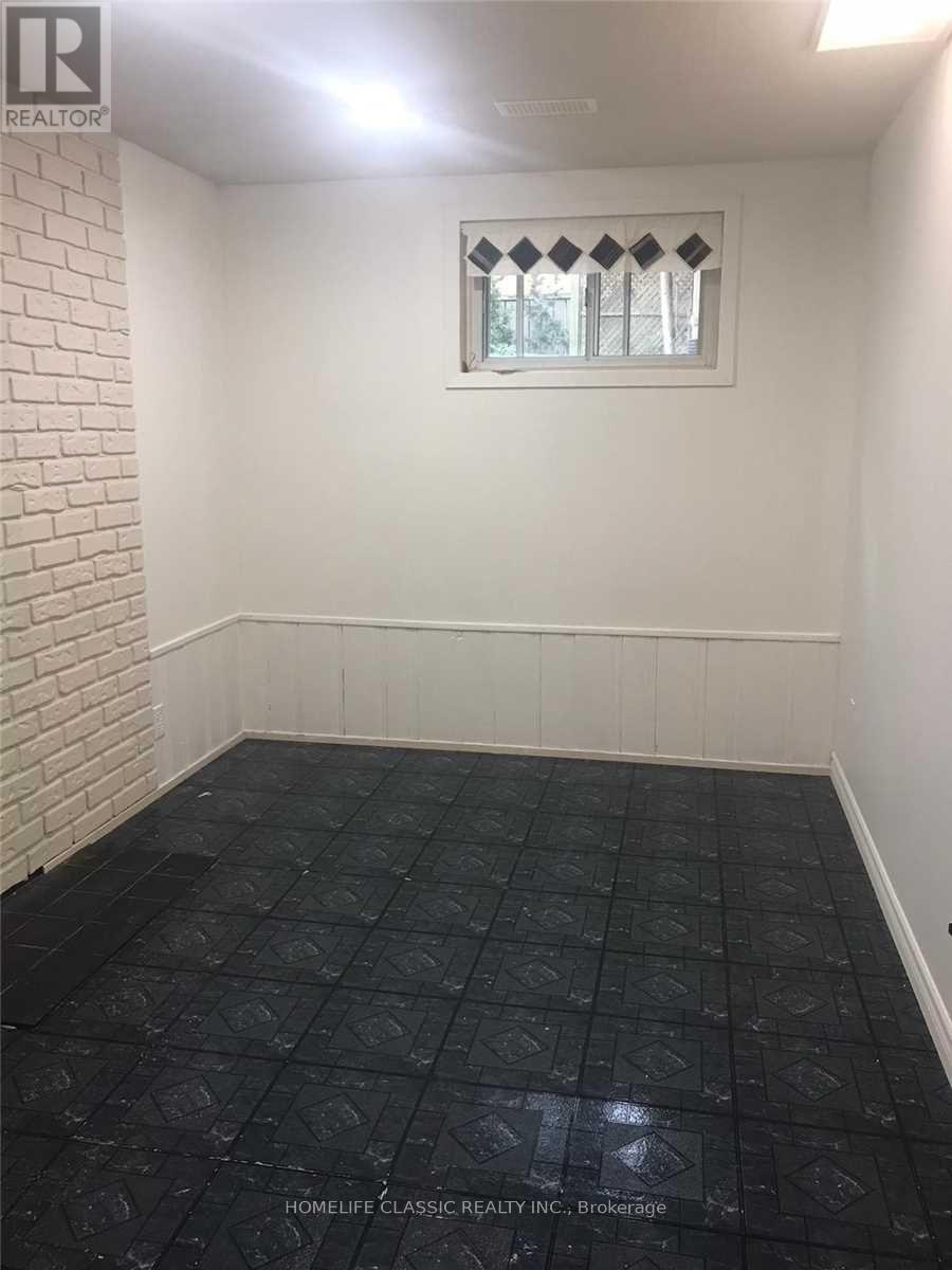 Bsmnt - 385 Taylor Mills Drive S, Richmond Hill, Ontario  L4C 2T2 - Photo 10 - N12456039